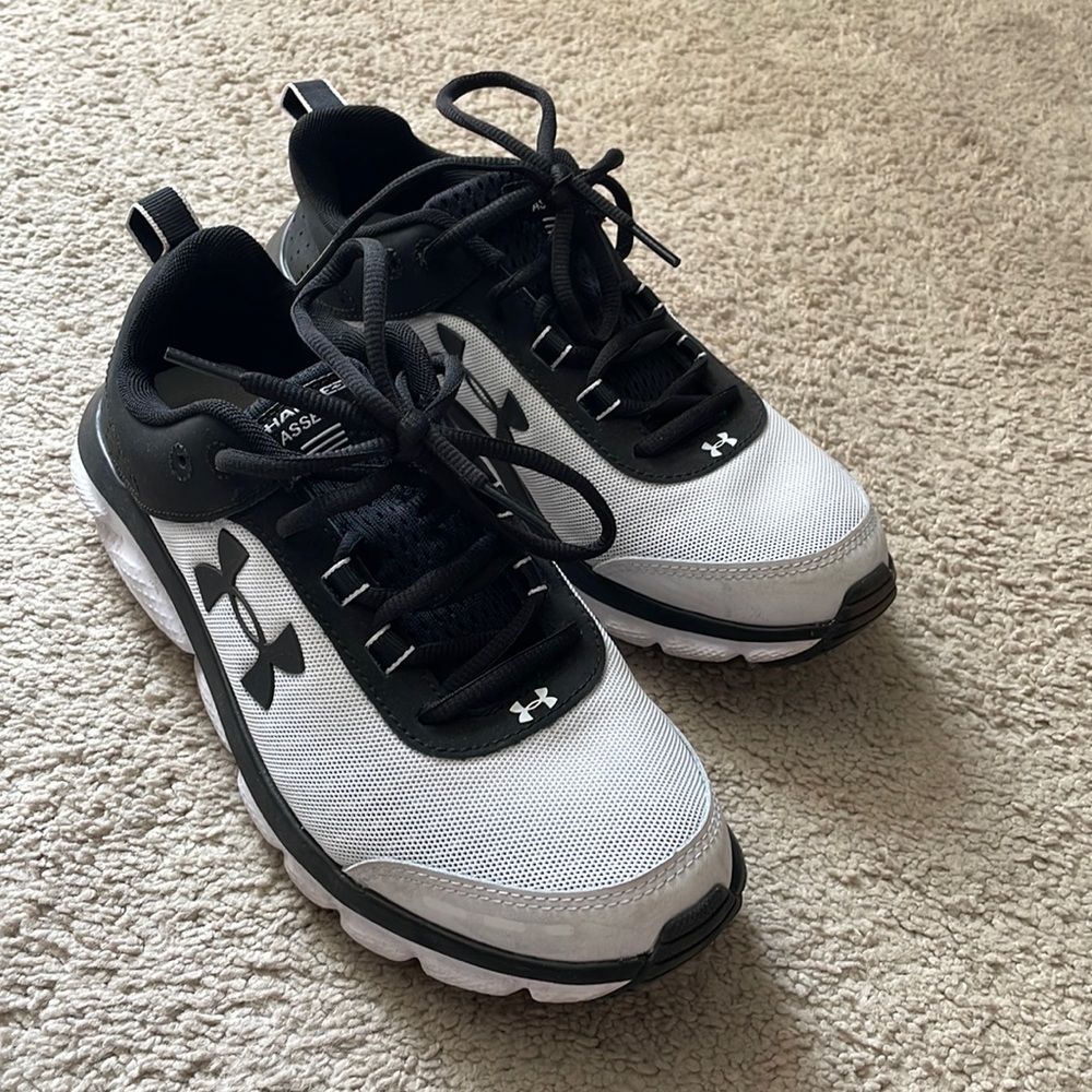 Mens under Armour sneakers